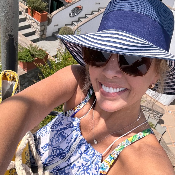 @AllicesCloset LIVE SHOW is HAPPENING NOW! - Picture 10 of 16